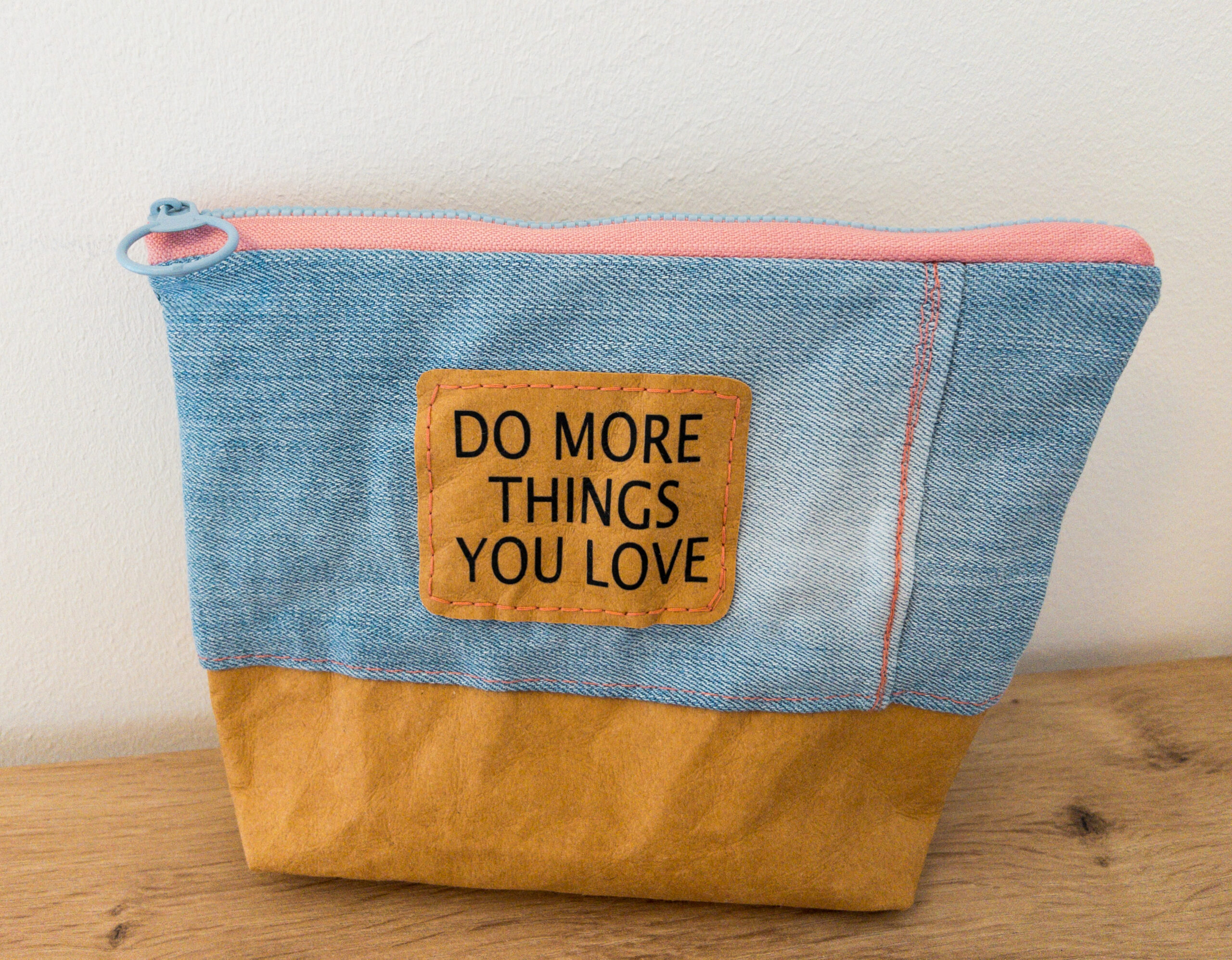 APC 1208 hdr 2 scaled - kleine Papier-Leder Tasche -do more things you love-