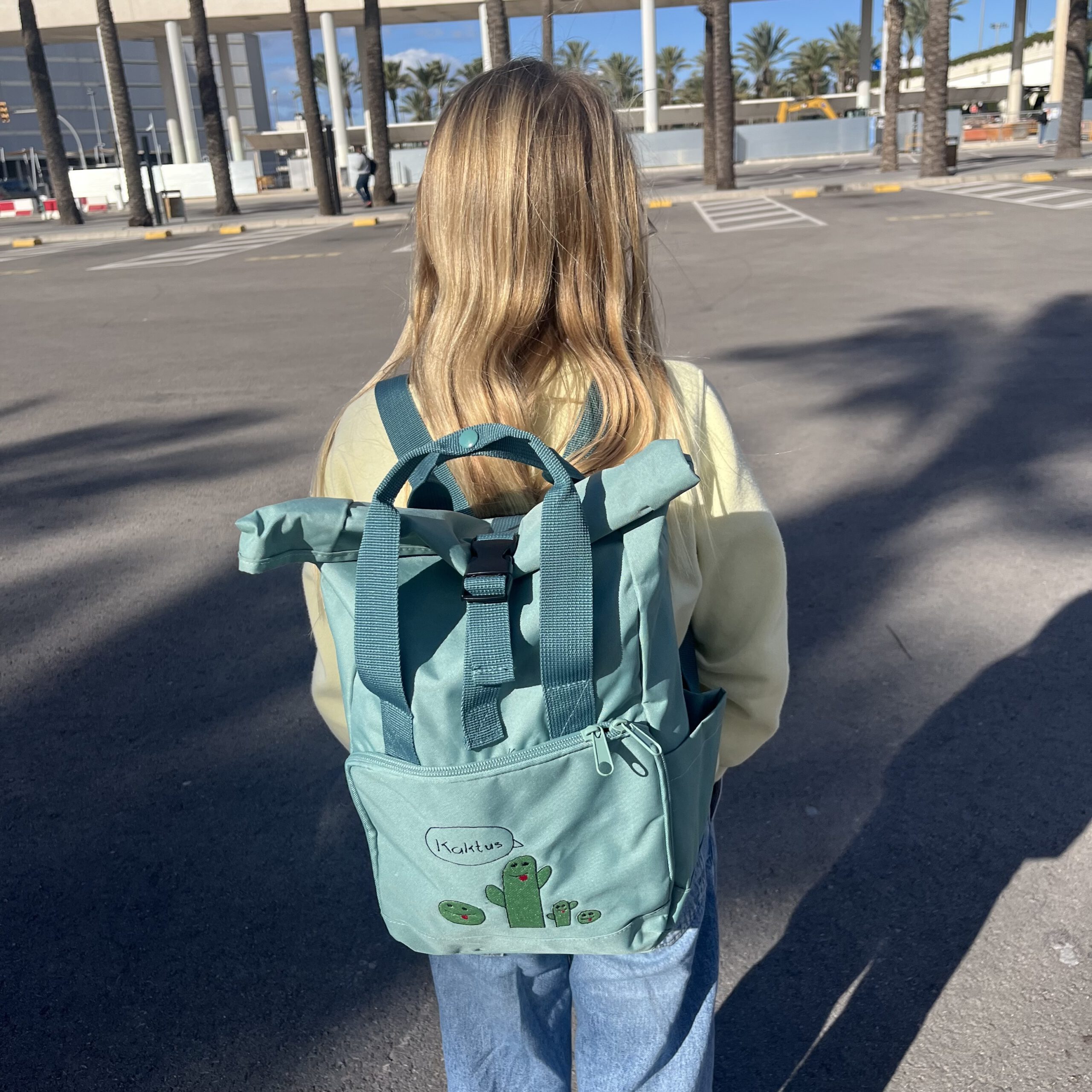 IMG_5981 Rucksack mit eurer Zeichnung bestickt – Bild 3